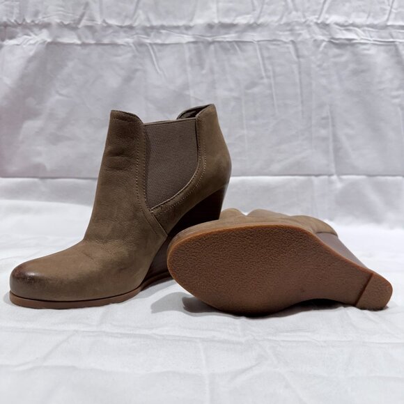 Audrey Brooke Wedge Booties Leather Tan, size 8 - Picture 2 of 4